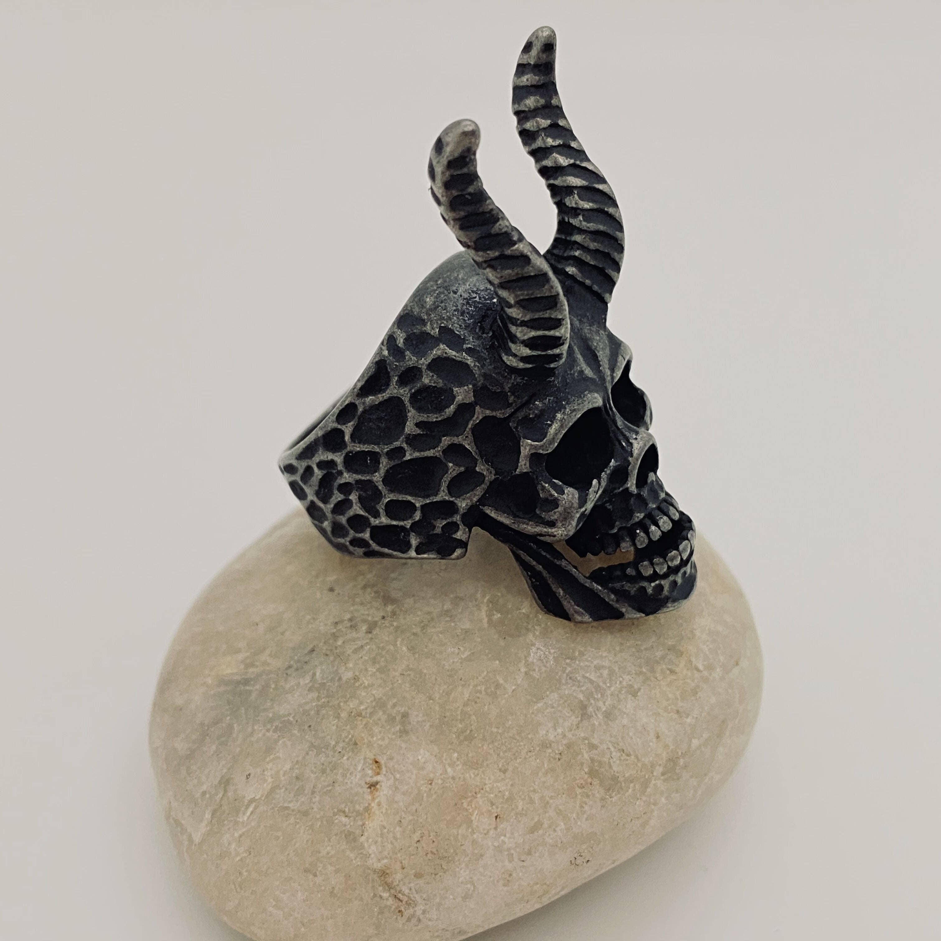 Mio Queena – Anel de cocktail/declaração por atacado – Anéis de caveira masculinos requintados de aço inoxidável1