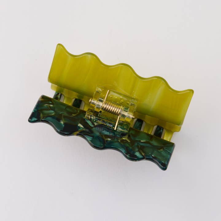 Martha Jean - Wholesale Hair clip – Women’s - Wavy Hair Claw - Green1