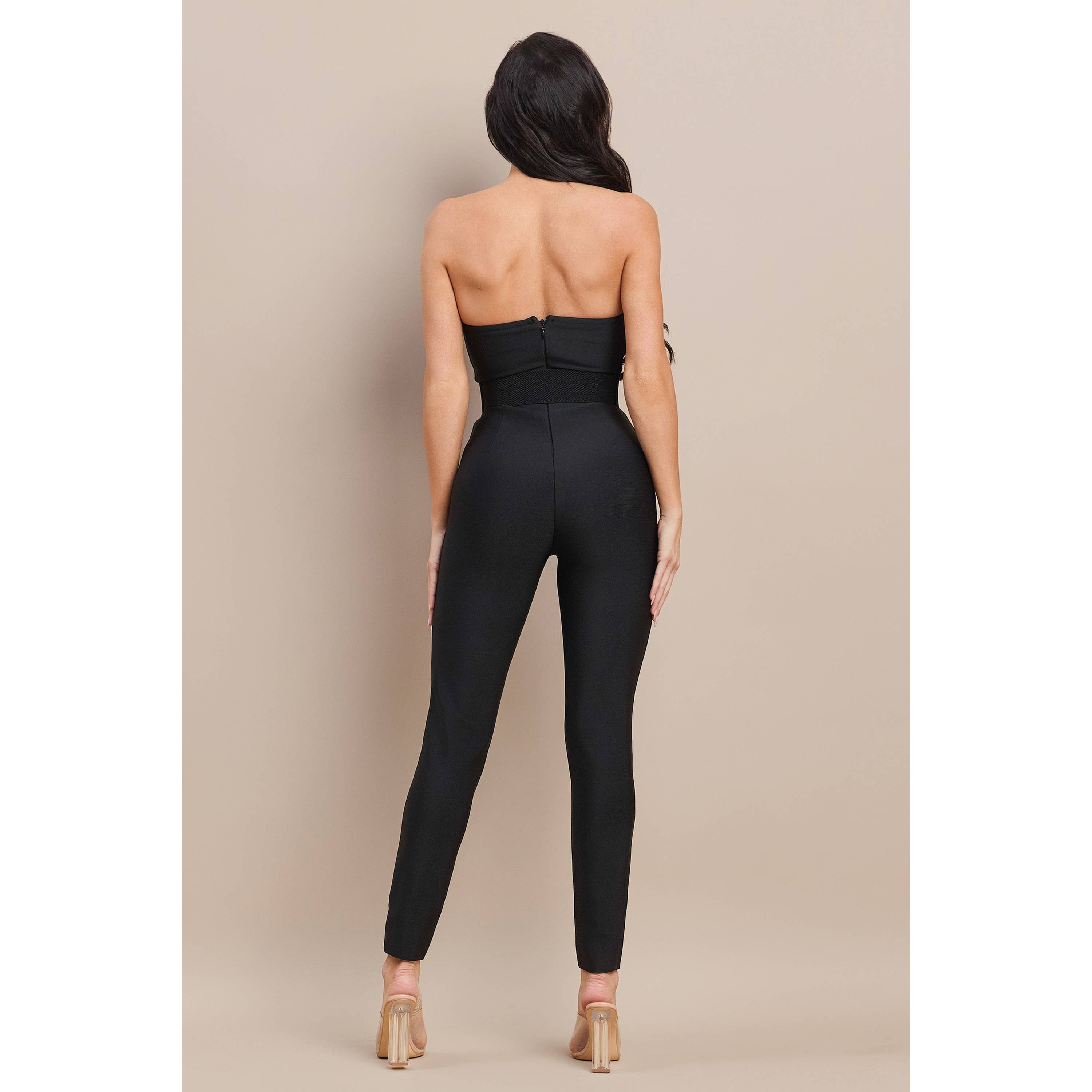 NOIR COMBINAISON À COL EN V PROFOND AVEC CEINTURE en vente sur Faire6