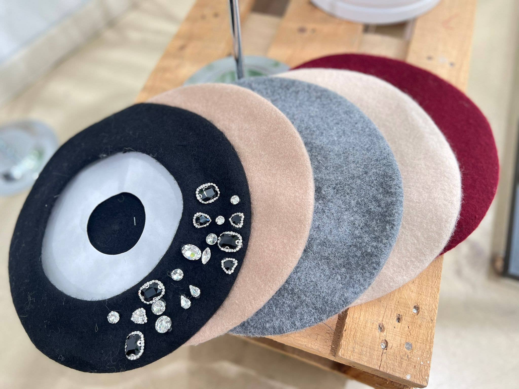 ADORA - Wholesale Beret - Women's - Cap with jewel detail0