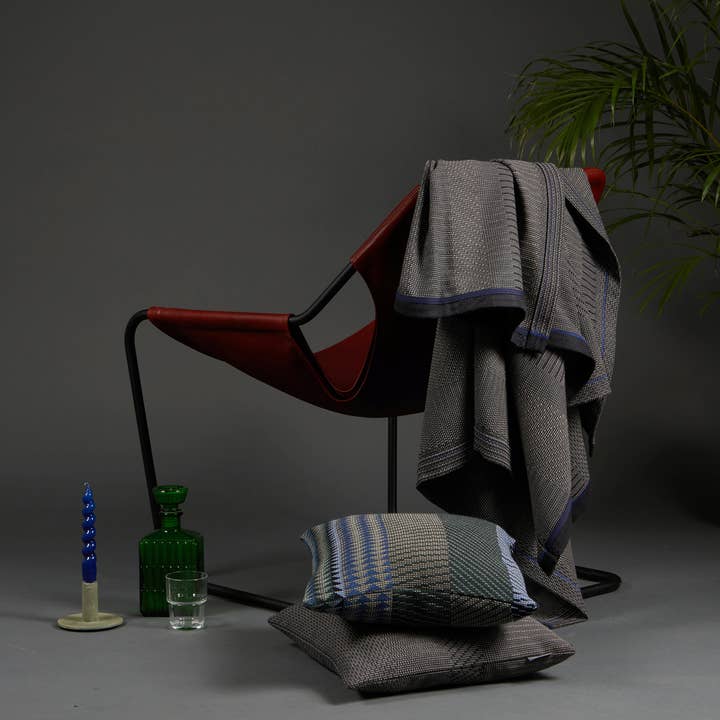 Wallace Sewell - Wholesale Throw Blanket - Una Pietra Small - Cotton Washable throw/blanket