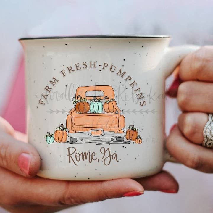 Farm Fresh Pumpkins Custom Town Camper mok voor wholesale door Doodles By Rebekah