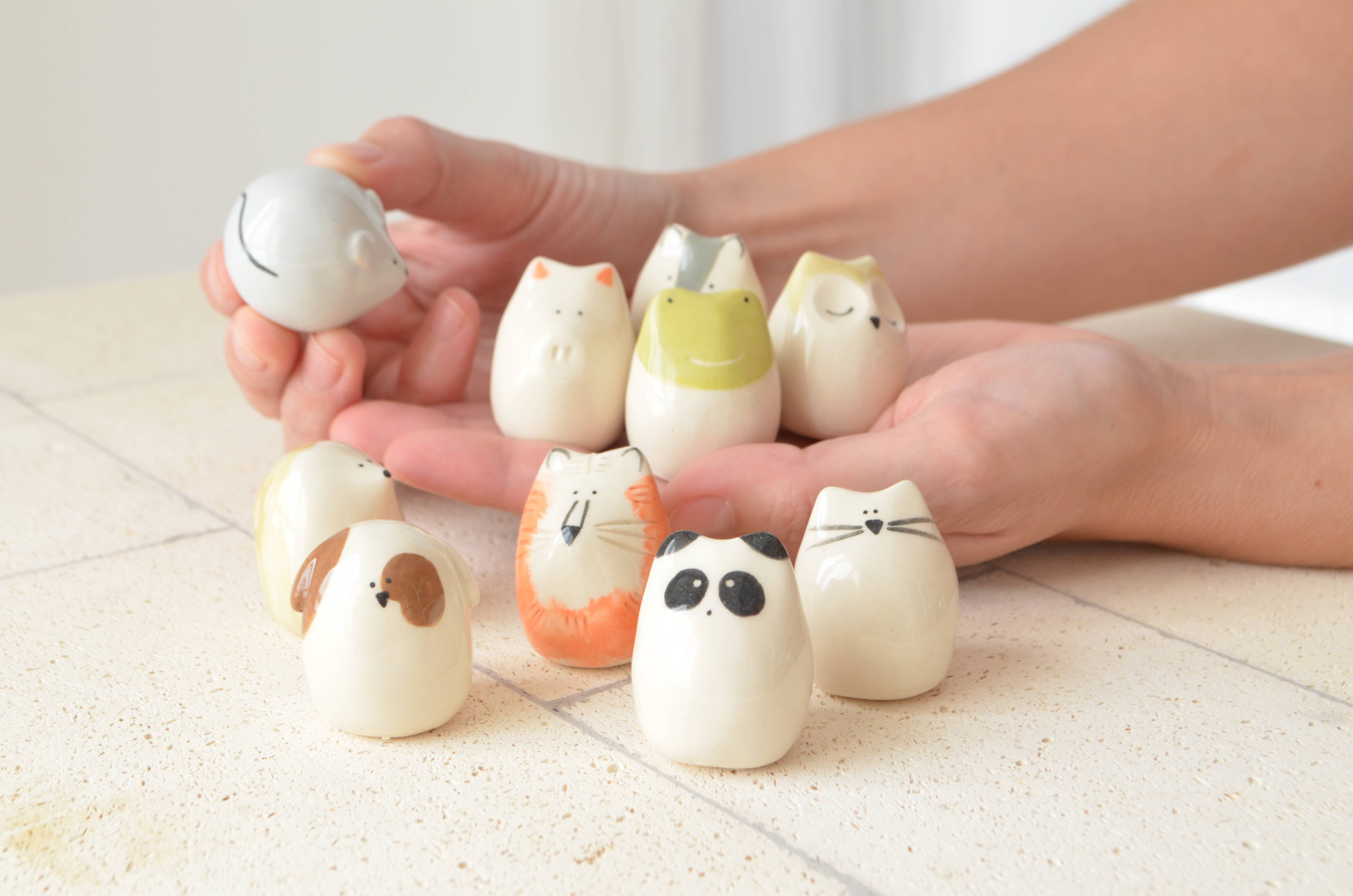 Picuru ceramicas – wholesale Dekorativ statyett – Kattunge amulett för mys (på 5 språk)8