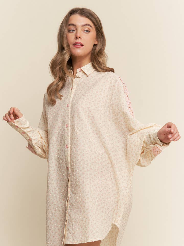 Cream Blossom Floral Print Long Sleeve Tunic Blouse for wholesale on Faire1