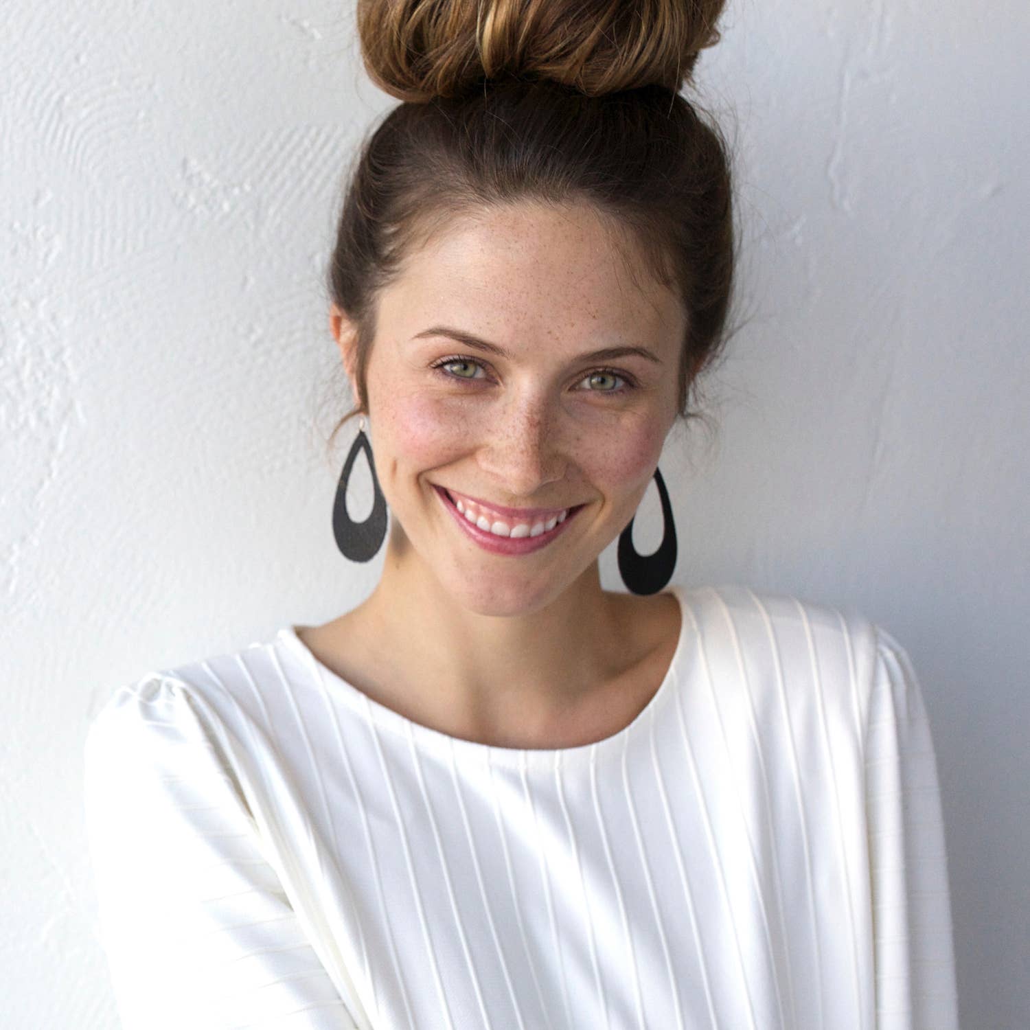 OneWild - Wholesale Dangle Earrings - Black - The Eclipse Leather Earrings1