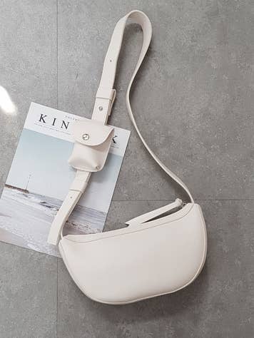 Halbmond-Umhängetasche aus weichem Leder mit zusätzlicher Tasche für den Großhandel von Comfortarians