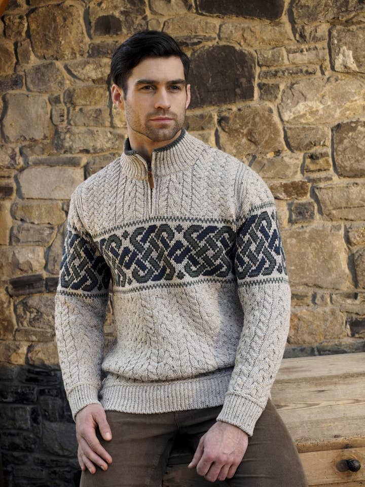 Aran Crafts – Großhandel Strickpullover – Herren – Keltischer Jacquard-Pullover mit halbem Reißverschluss X4843