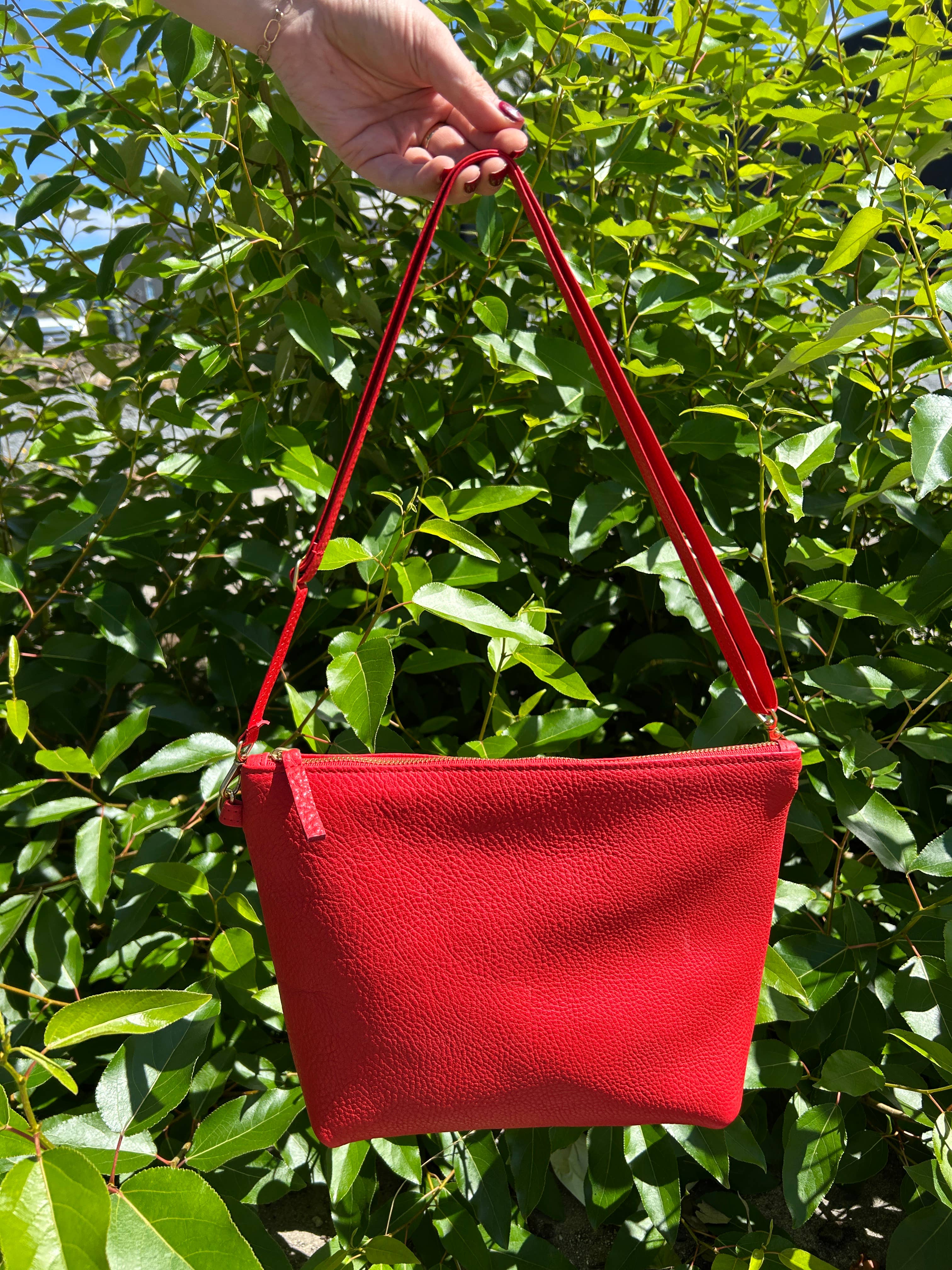 Primecut - Wholesale Shoulder Bag - Women's - Mini Hobo - Brown + White Hair on Hide6