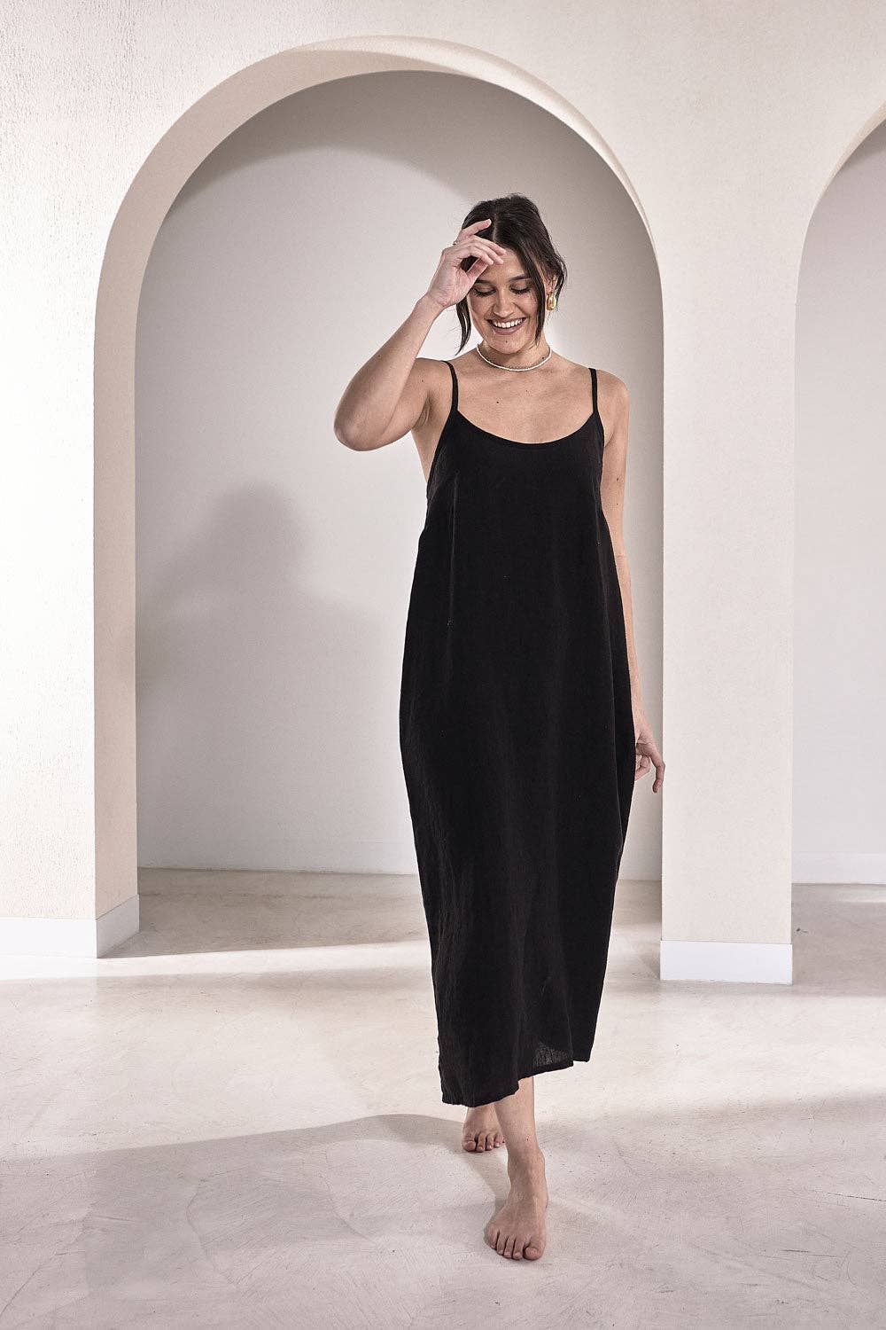 Fundamental Linen Midi - Black for wholesale on Faire0