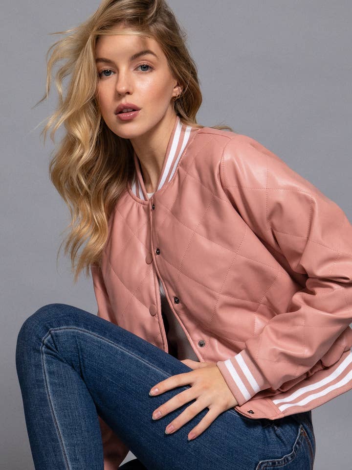 Active Basic | Active USA – Engroshandel Bomberjakke - Dame – Langærmet quiltet bomberjakke i kunstlæder (PU)20