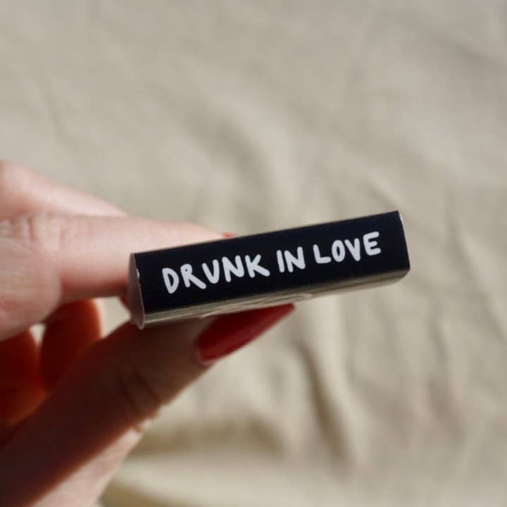 artxnikki - Wholesale Matches - “Drunk In Love” Cupid Champagne Matchbook