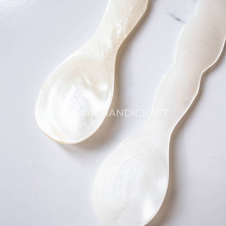 Tonkin Handicraft - Wholesale Table spoon (cutlery) - Wee Mother of Pearl Seashell Spoon White3