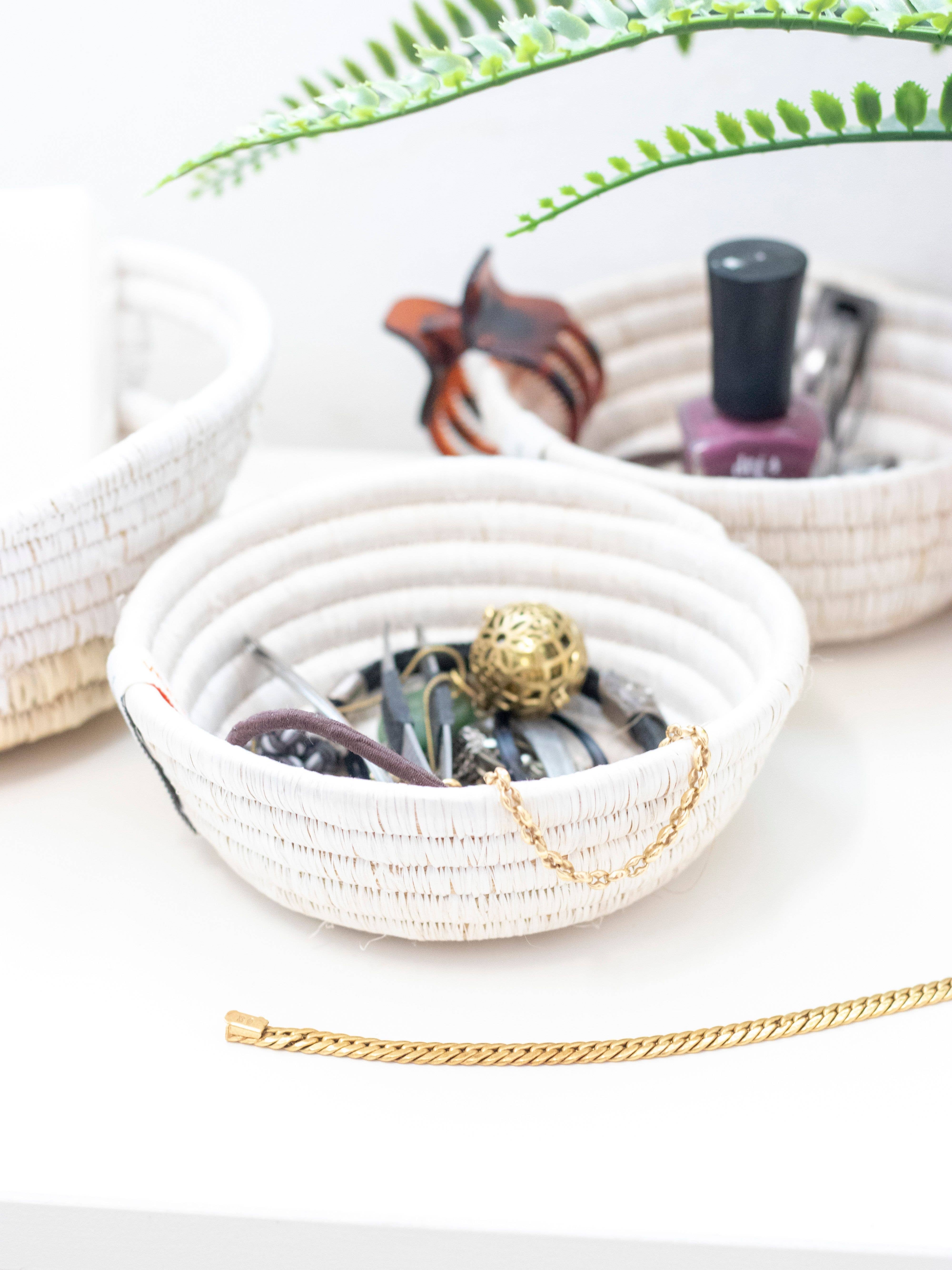 WomenCraft - Wholesale Decorative Plate/Dish/Bowl - Bakuli Bowl | Upcycled Grain Sack White2