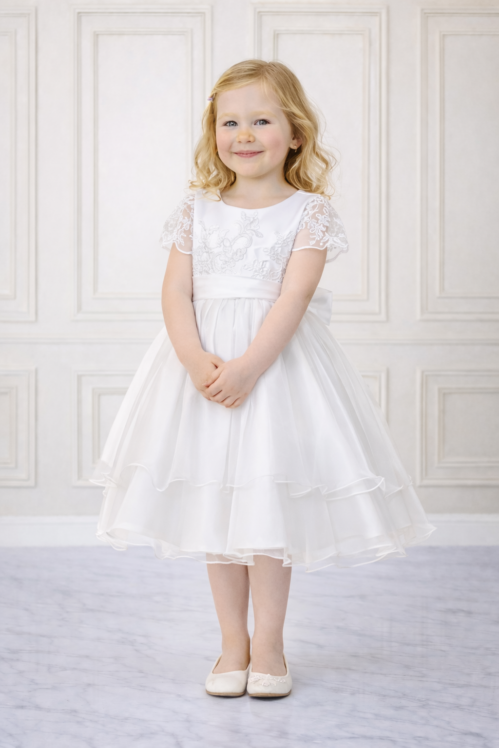 Bajabella - Vendita all'ingrosso Vestito - Bambini - Abito per damigella in pizzo ricamato, comunione, bambina1