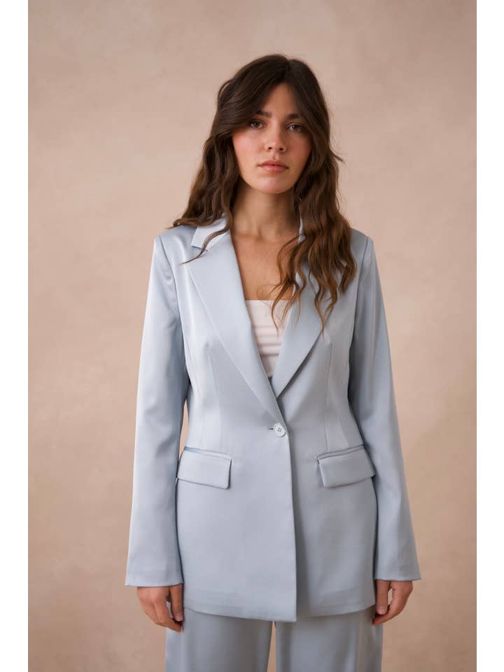 Attentif Paris - Vente Veste de tailleur – femme - Veste cintrée unie en satin58
