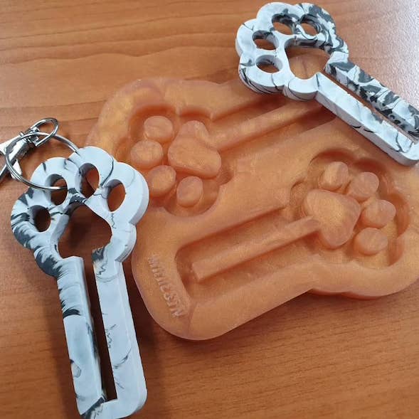 Mr Resin - Wholesale Craft Supplies - Dog Poo Bag Holder Keyring Silicone Mould