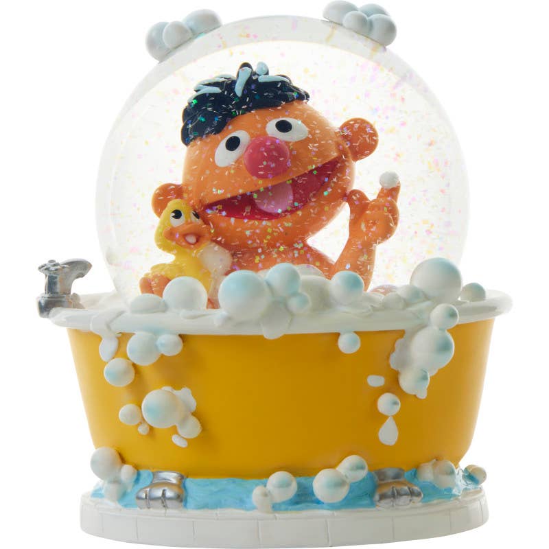 Precious Moments - Wholesale Snow Globe - Sesame Street You Make Bath Time Lots Of Fun Musical Globe1