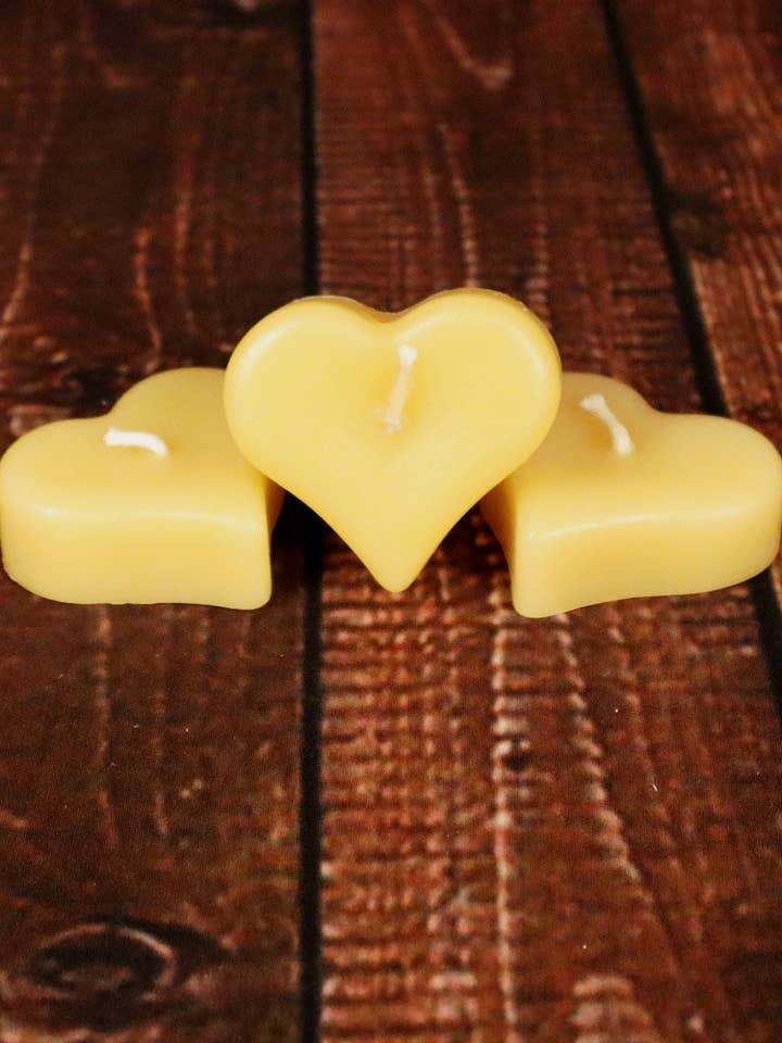 Hearts (3-Pack) Floater for wholesale by Beelite Candles