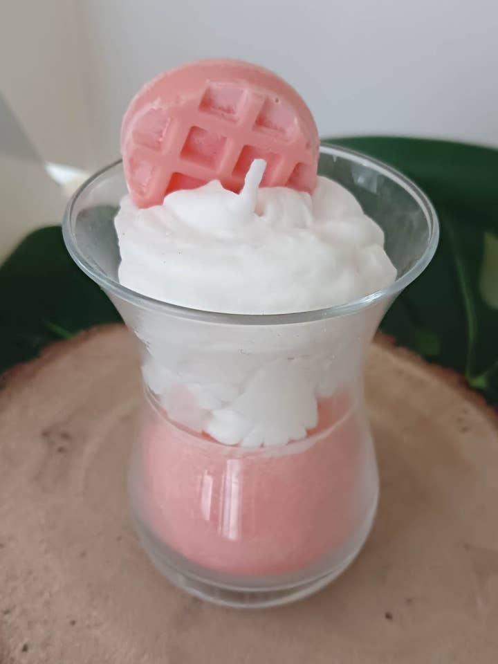 BOUGIE GOURMANDE PETS DE SINGE pour la vente par Eaussez