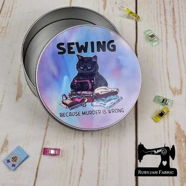 Murder is Wrong - Lata redonda de metal, 15 cm x 5 cm para venta al por mayor de Rubyjam Fabric