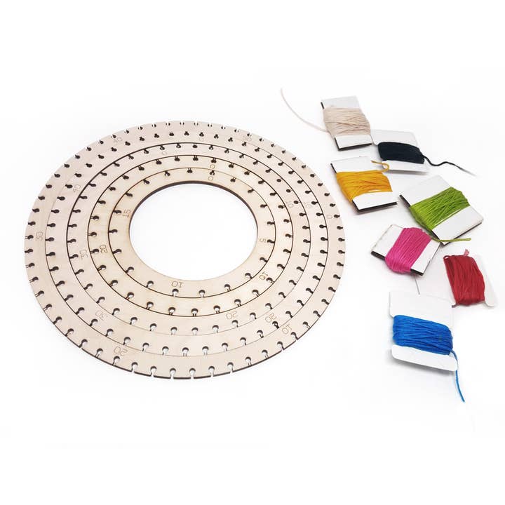 Circular String Art Kit with 5 Hoops for wholesale by scienceSeeds
