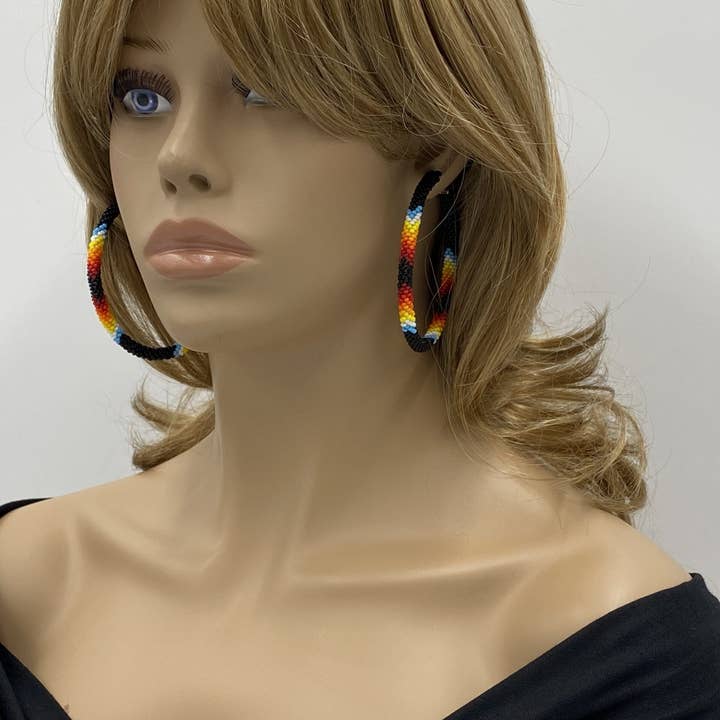 BEADS CORNER - Vente Créoles - Boucles d'oreilles artisanales de style autochtone de 3 pouces avec perles de rocaille tchèques - Feu noir3