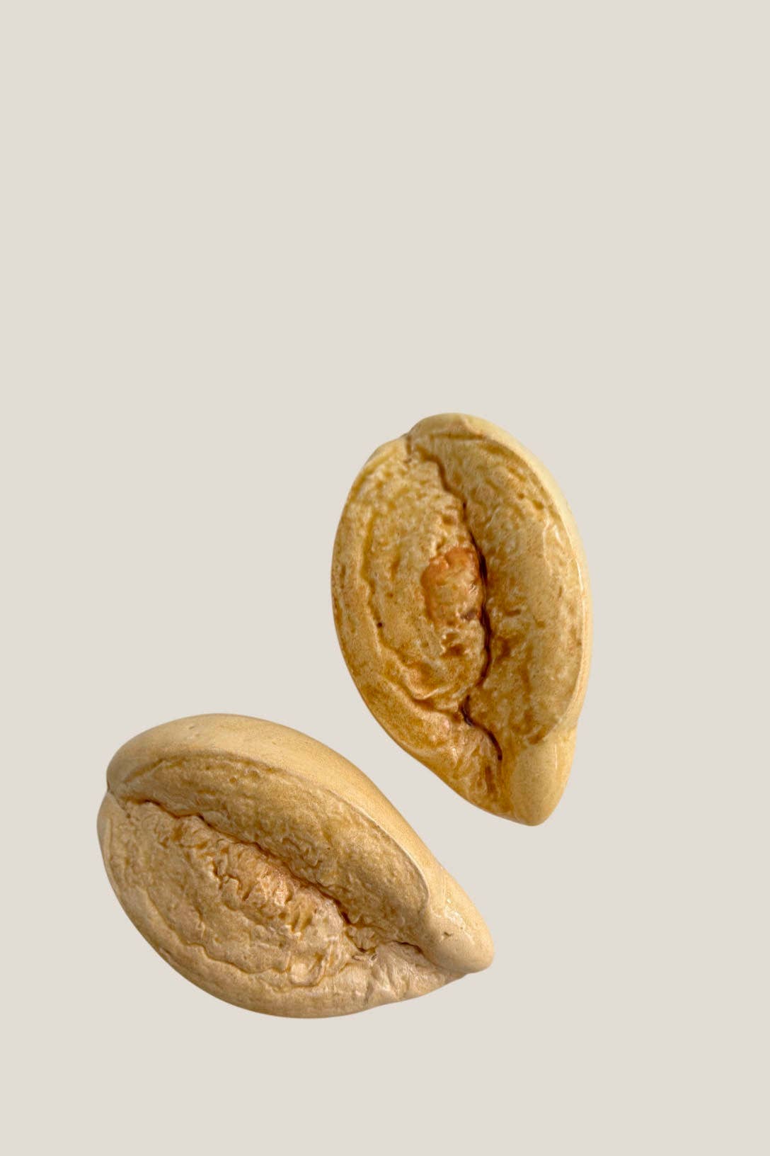 Eturel Madrid - Wholesale Decorative Tabletop Object - Glazed ceramic replica bread roll1