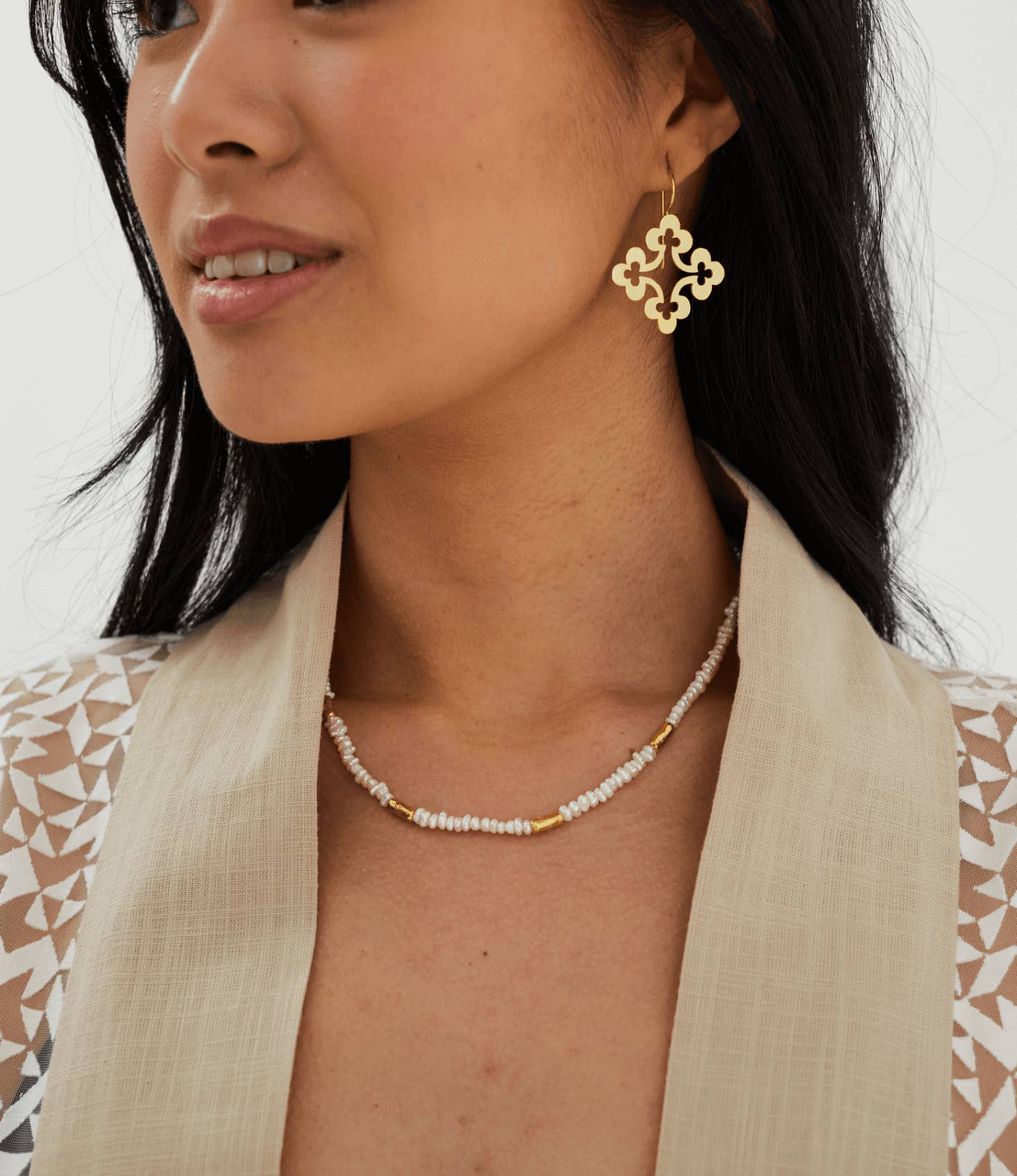 Patara Life - Wholesale Beaded/pearl necklace - Pearl & Gold Beaded Necklace