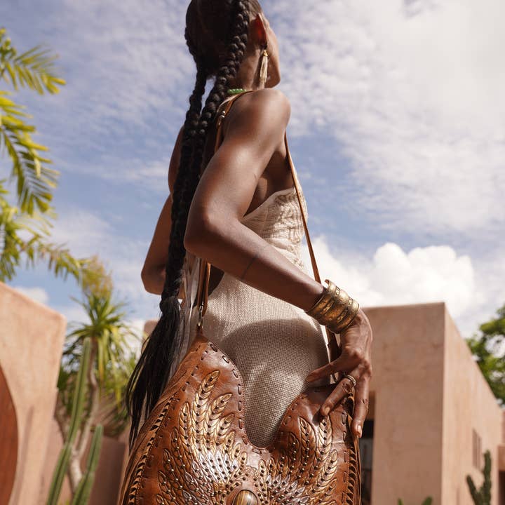 The Jaz Bag Antique Medium Brown/Dark Tan for wholesale on Faire6