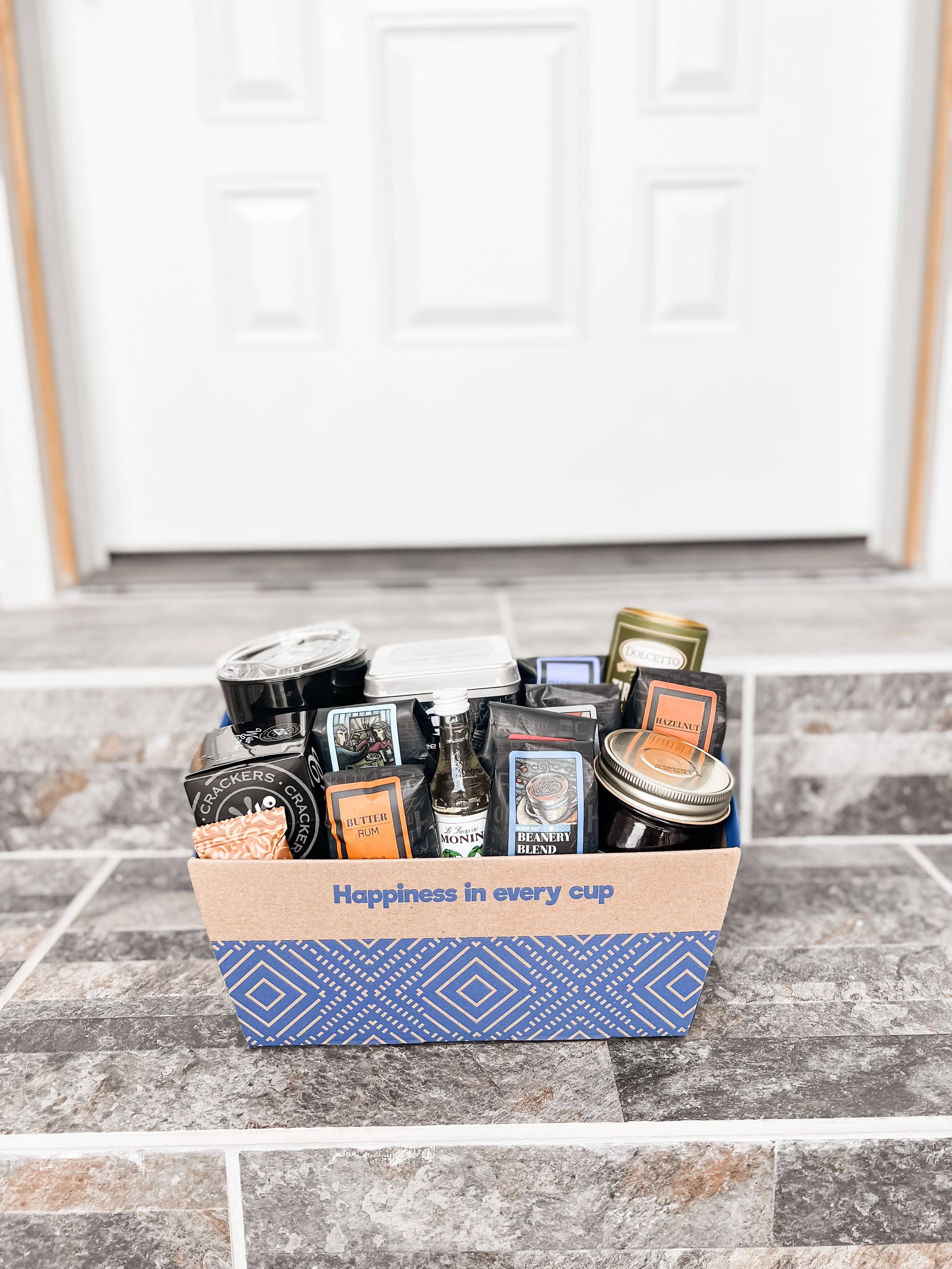 Coffee Beanery - Wholesale Food Gift Basket - Gourmet Favorites Gift Basket6