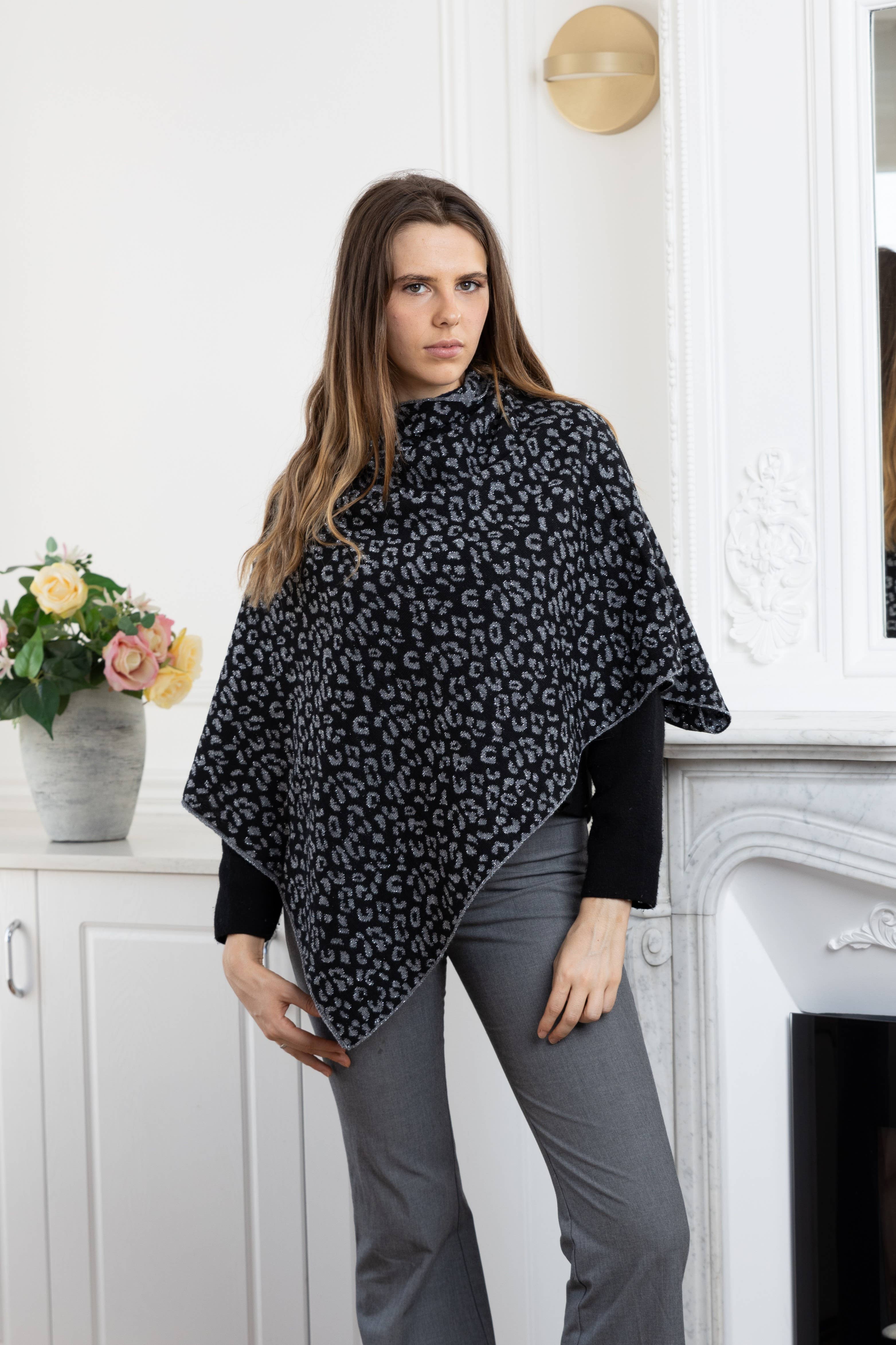 LINETA - Wholesale Poncho - Women's - P-leopard Leopard print poncho1