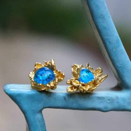 Boucles d'oreilles marguerite en argent sterling et or 14 carats avec verre de Murano pour la vente par Mother Nature Jewelry