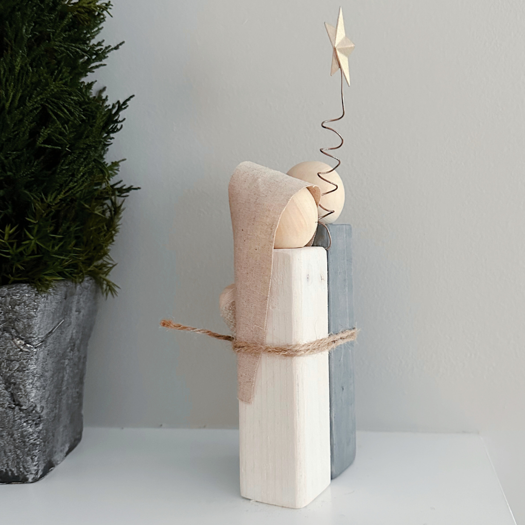 So Thoughtful Gifts - Wholesale Christmas Decoration - Simple Wooden Nativity Set | Hand-painted | Gift Wrapped3