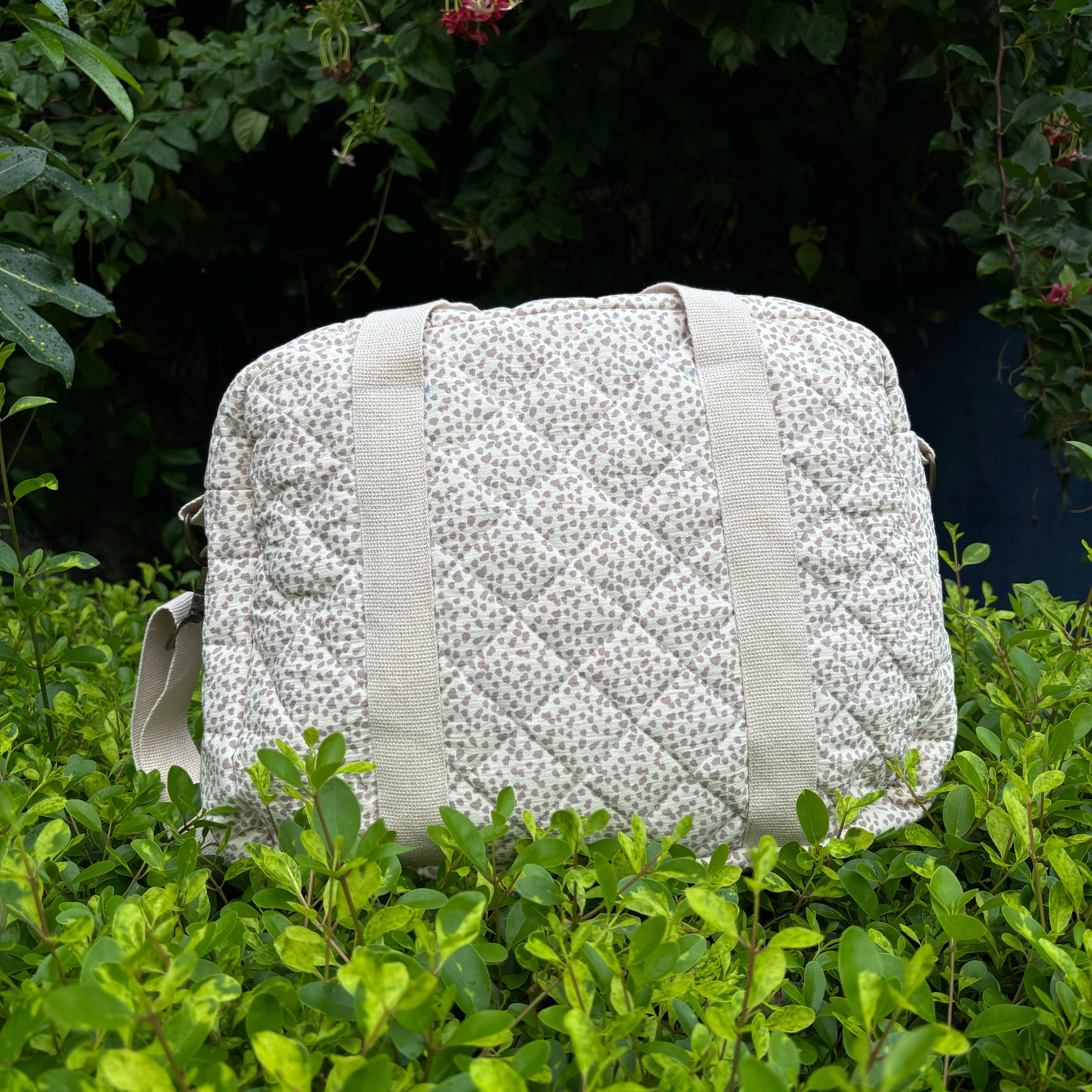 Zoey Inc. - Wholesale Luierrugzak/tas - Baby - Handgeborduurde Happy Trails Luiertas3