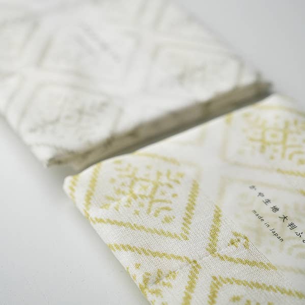 AXCIS Kaya Fabric Large Dishcloth Flurry
for wholesale by Japacolle — Japan Collections | See Latest News in "About"