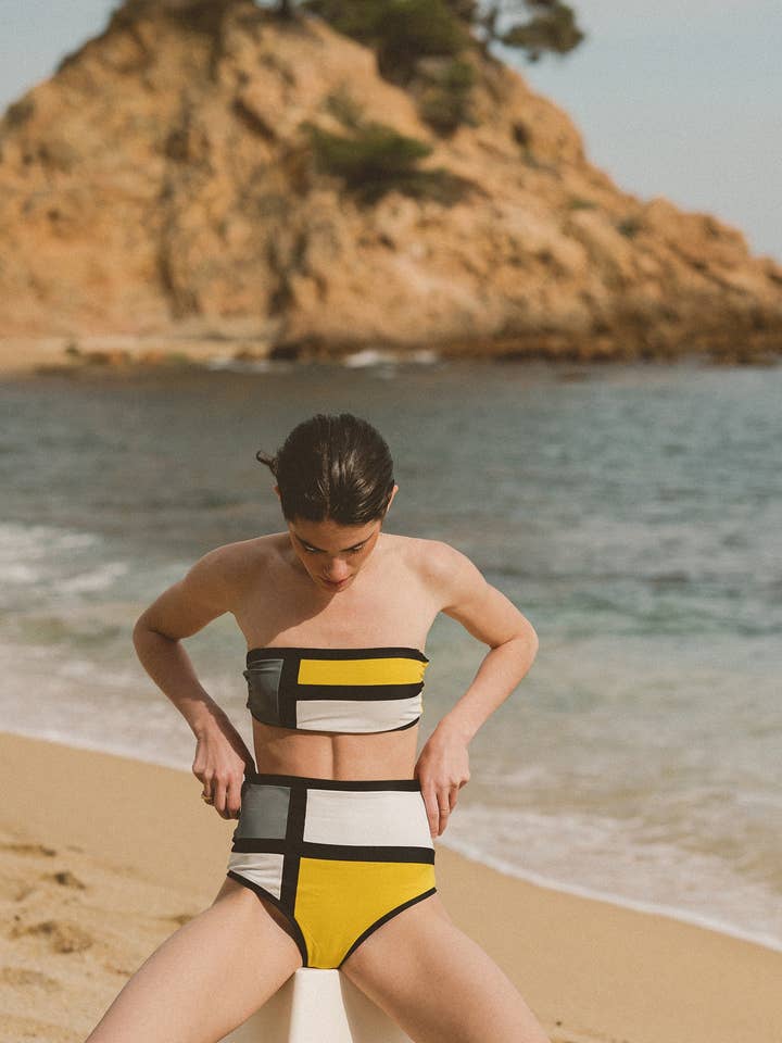 Odalisque bikini top for wholesale by PETITBAIN