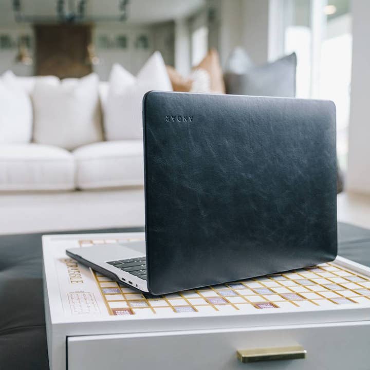 Andar - Wholesale Laptop/Tablet Case - Unisex - The Helm Full Grain Leather MacBook Case42