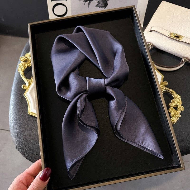 OceanusSwim – Engroshandel Tørklæde - Dame – Ensfarvet silketørklæde i kvadratisk form6