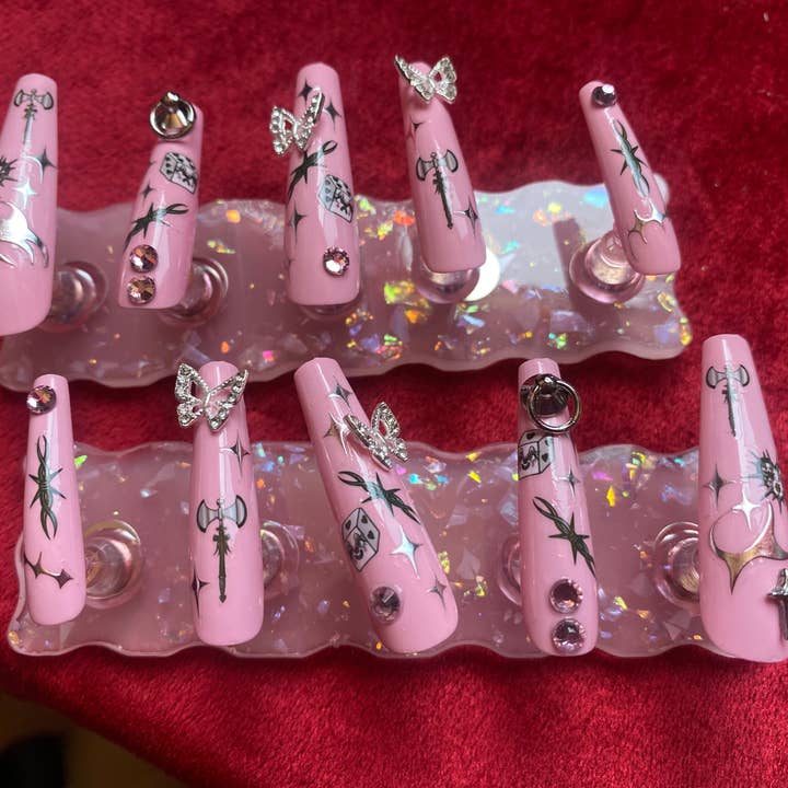 Creepy Gals – wholesale Nagelkonst/dekaler – Bimbo och Goth Besties nageldekal klistermärken