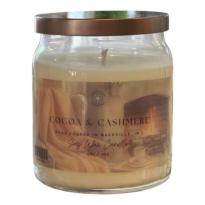Bougie en soja au cacao et cachemire pour la vente par LumiByMari