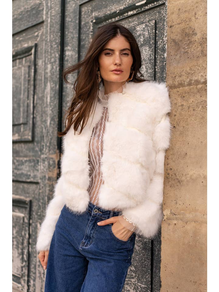 CHOKLATE PARIS - Wholesale Jacket - Women's - Paula short faux fur jacket - Y16814