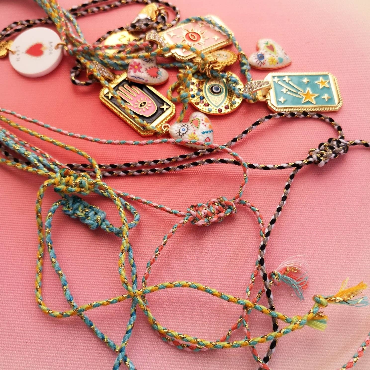 Pampa Mia - Vente Colliers à pendentif - Fils Amulettes de Chance2