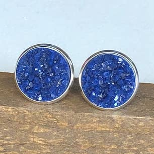 Puces d'oreilles Caroline Druzy en Marine pour la vente par KL Collective/Designs by Katie Leigh
