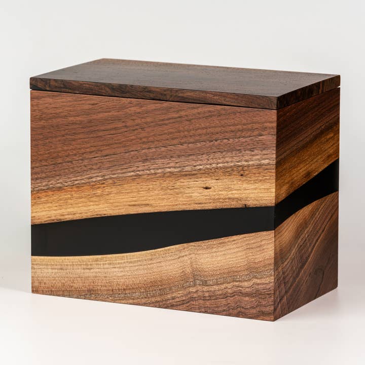 L'urne de Windsor - Urne 2 sur 15 pour la vente par The Legacy Urn Company