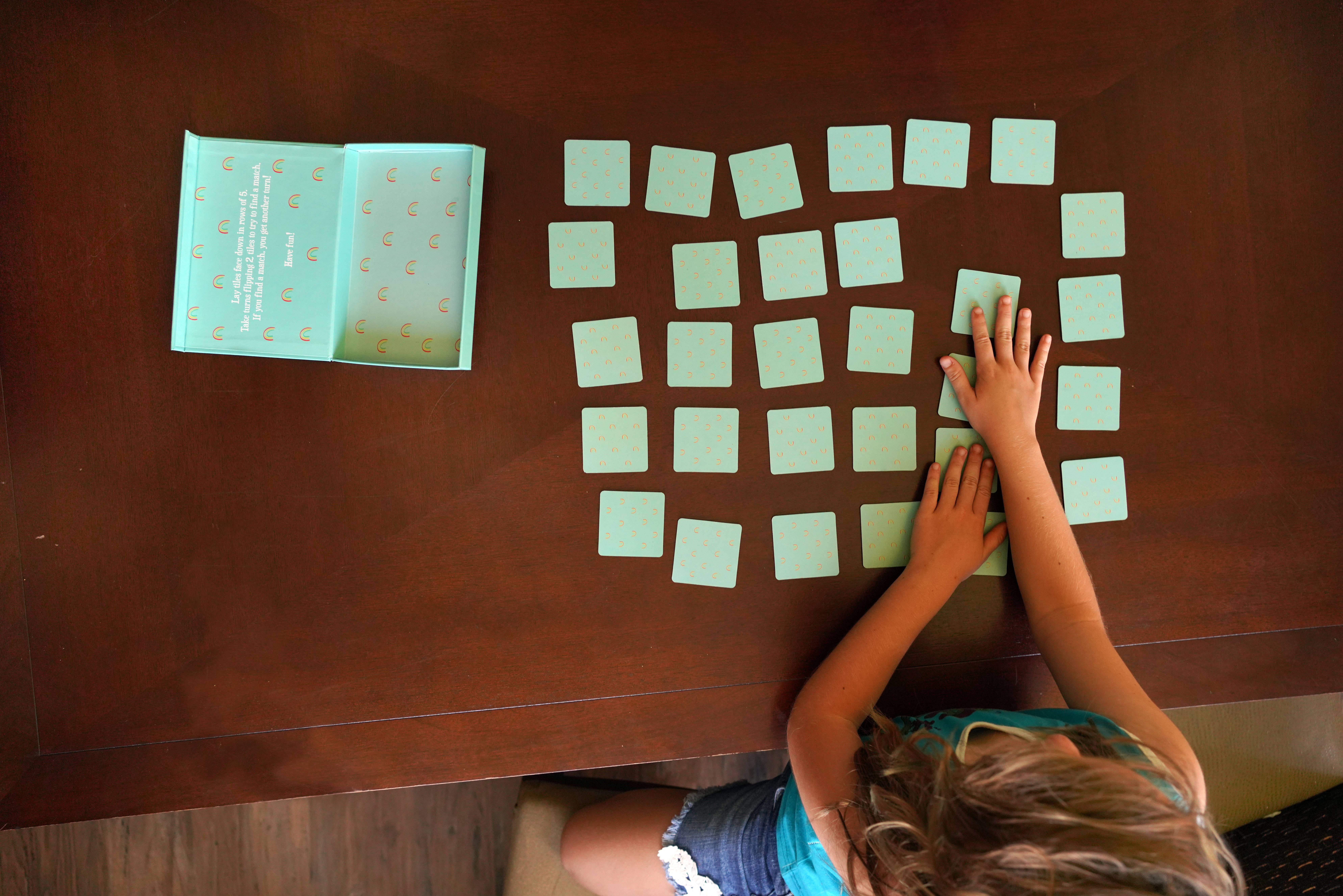 Left Right Design - Wholesale Brain Game - Kids - Hawaii Memory Match Game11