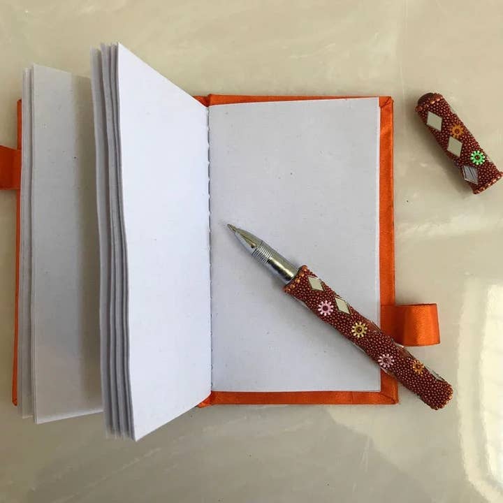 Magnifique Hearts – wholesale Journal/diary – Handmade Beaded Journal & Pen Set – Assorted Colors, 3x5 in5