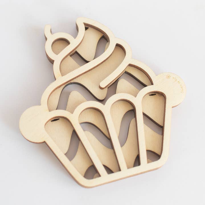 Petit tamis en bois - Cupcake pour la vente par Studio de Rijk