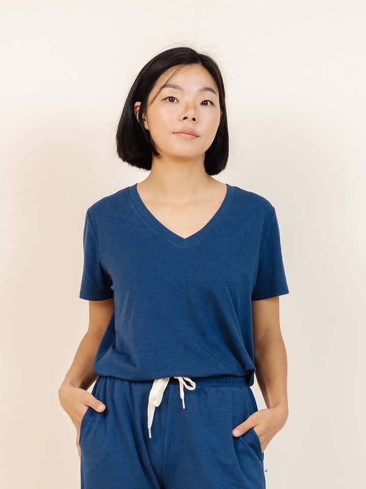 Camiseta Essential para mujer en el espacio para venta al por mayor de Lark