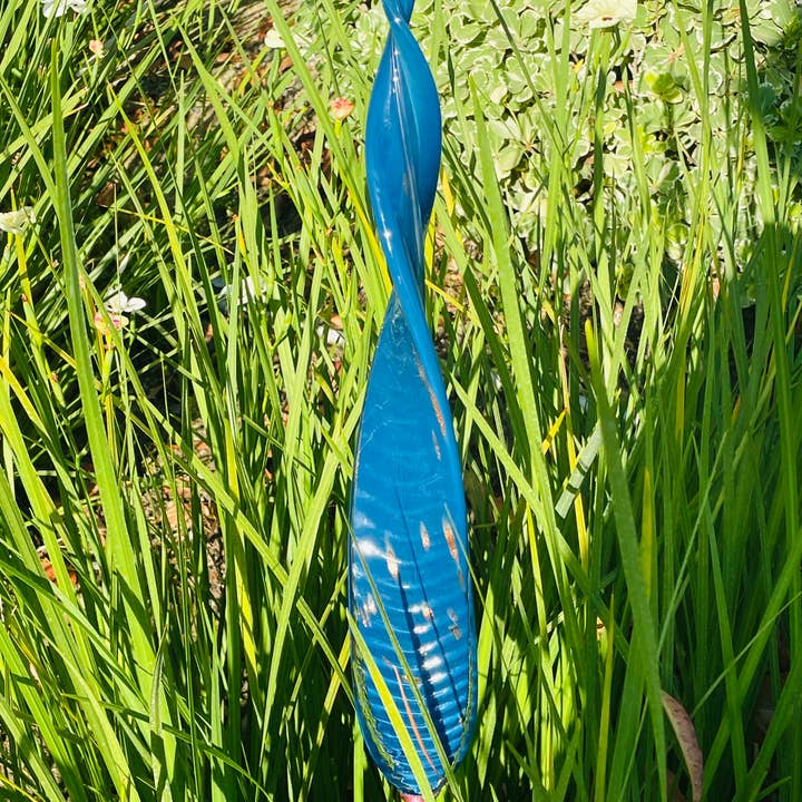 ApricotMint - Wholesale Garden/Lawn Stake - Chihuly Inspired Handcrafted Art Glass Leaf and Garden Art S7