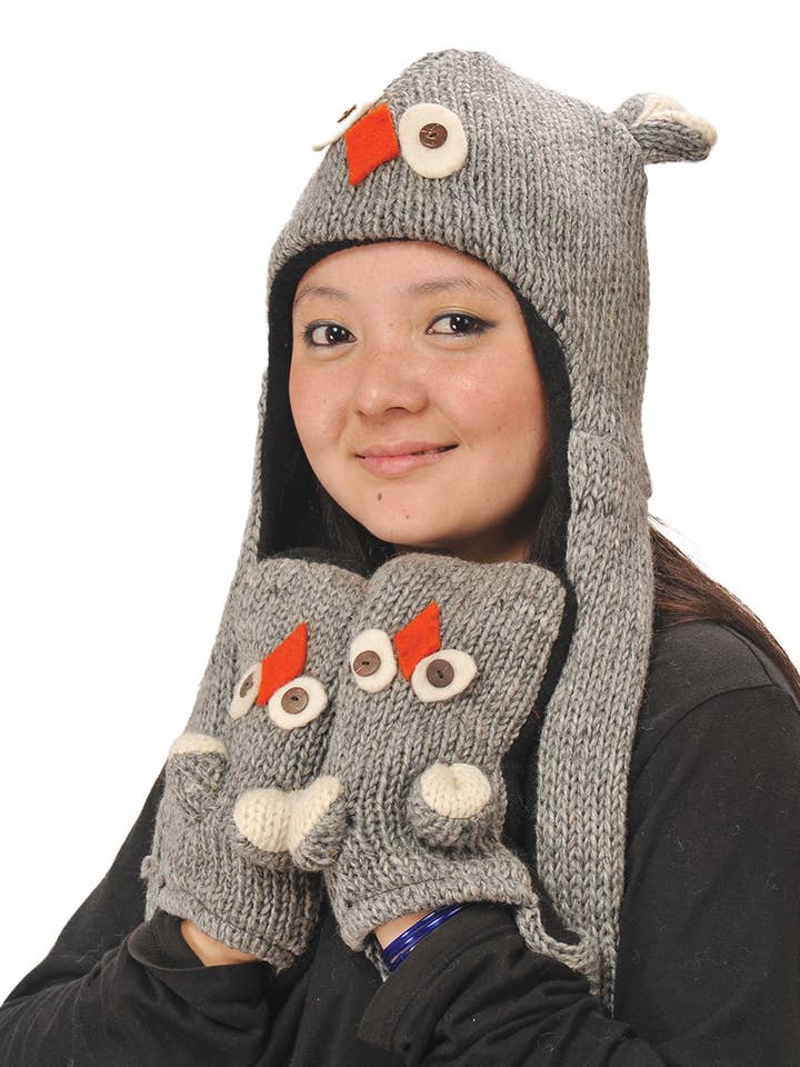 Sombrero de animal con cara de búho gris y bufandas para venta al por mayor de The Collection Royal / Royal Handicrafts